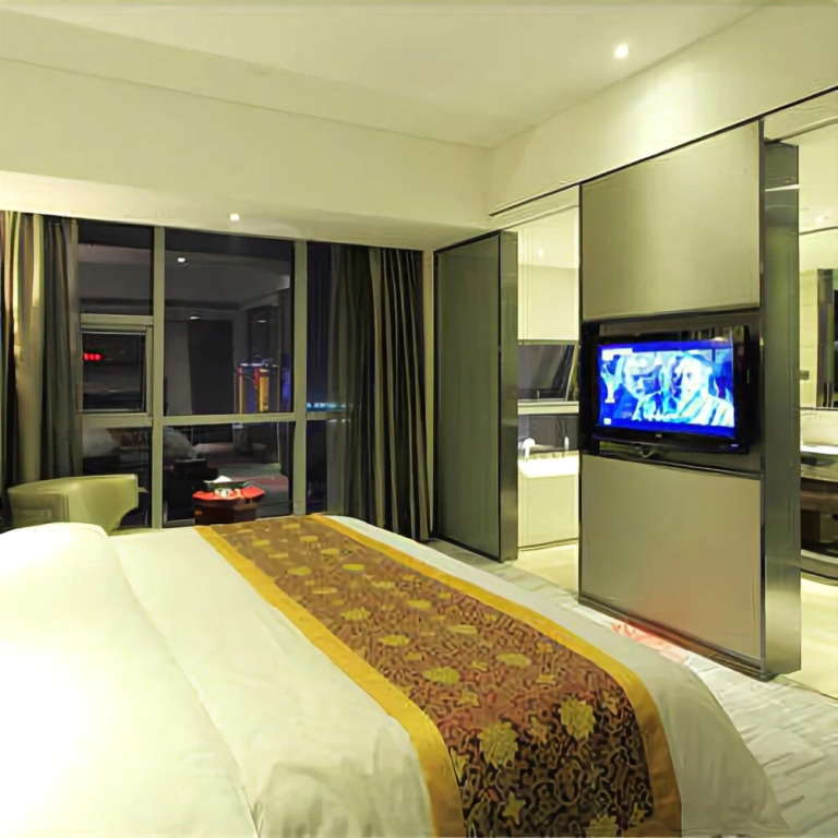 Changsha Guotian Garden Hotel (Huangtuling Subway Station)