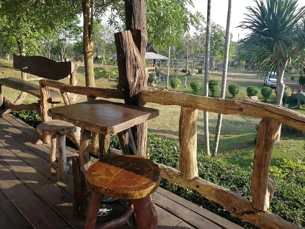 Ban Suan Nern Tawan