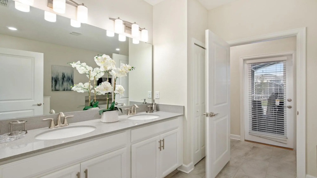 Greenview Villa Near Disney w Pool SPA Theater