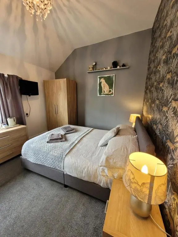 Room@87