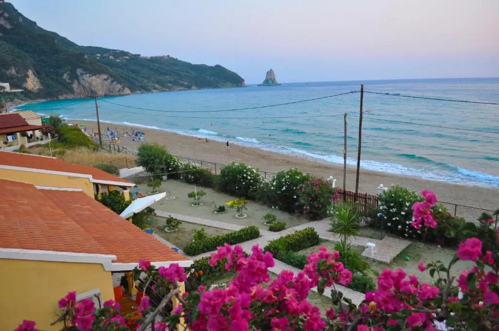 Beachfront holiday house Eftichia