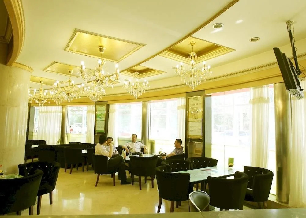 Zhangqiu Haitai Hotel