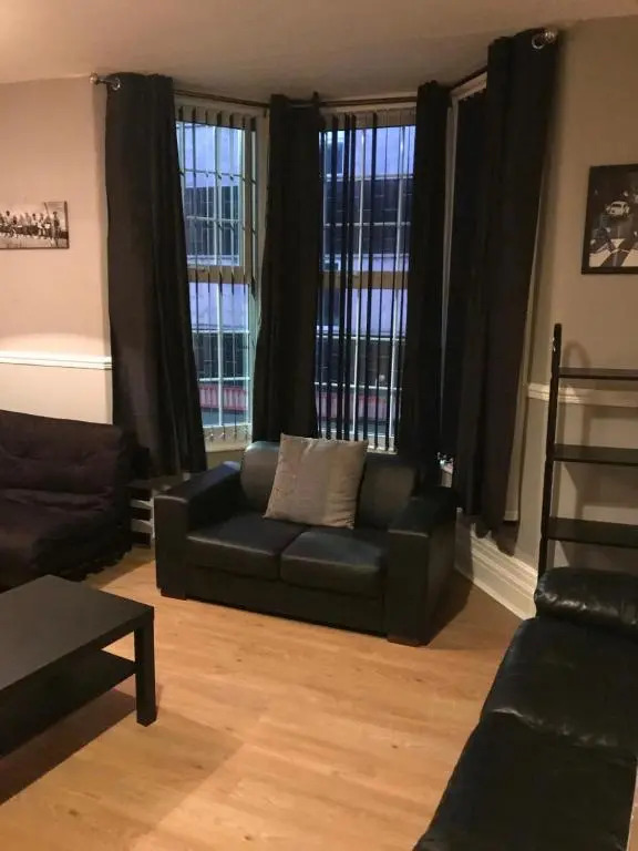 Sandy Pad's Apartments