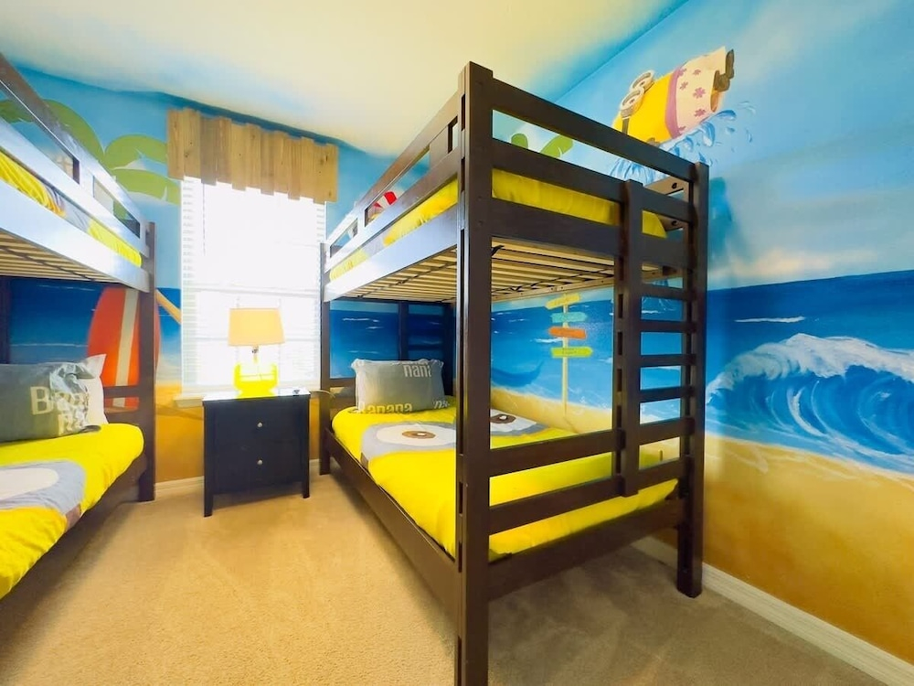 Villa Near Disney Themed Luxury 5bd With Pool 5 Bedroom Home