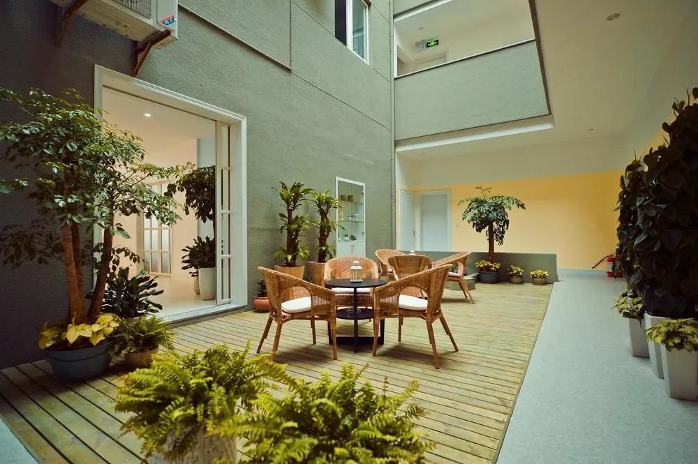 Yunshang Theme Inn