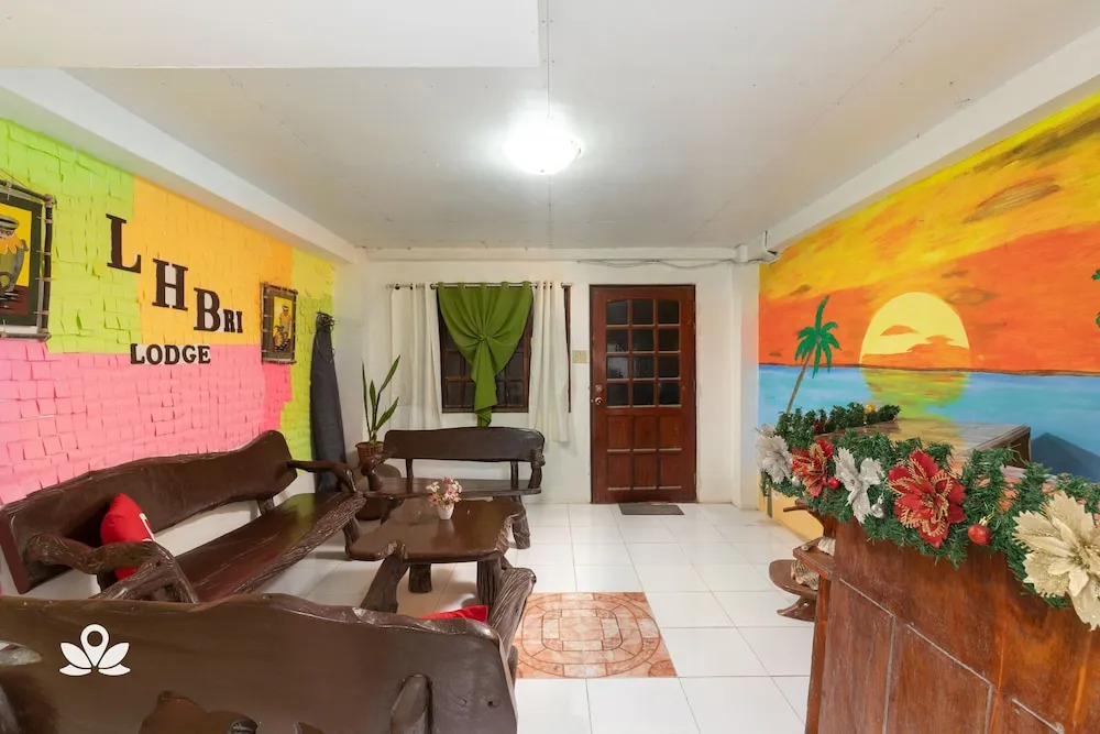 ZEN Rooms LH Bri Lodge Siargao