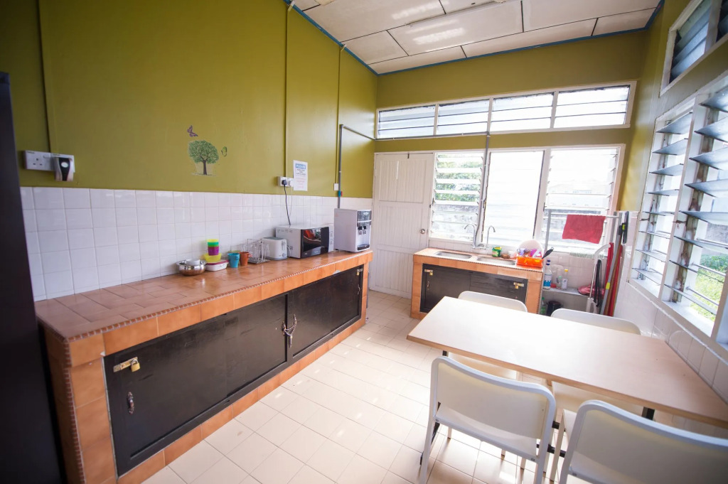 Kemaman Lodge & Cafe