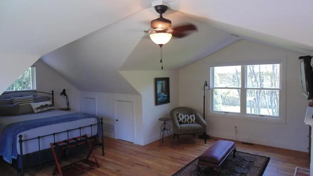 Carriage House On Kent