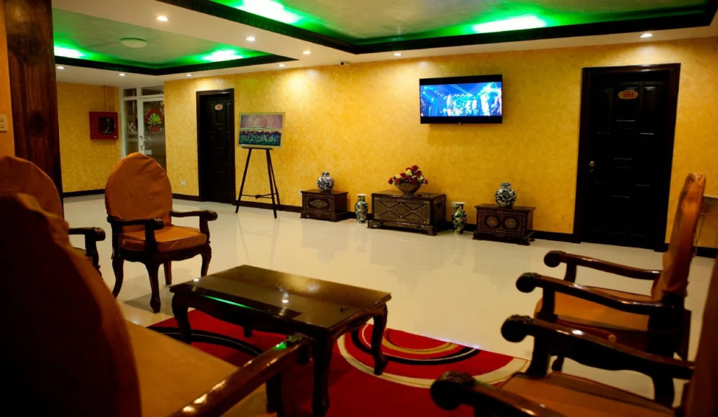 Al-Raddadi Suites
