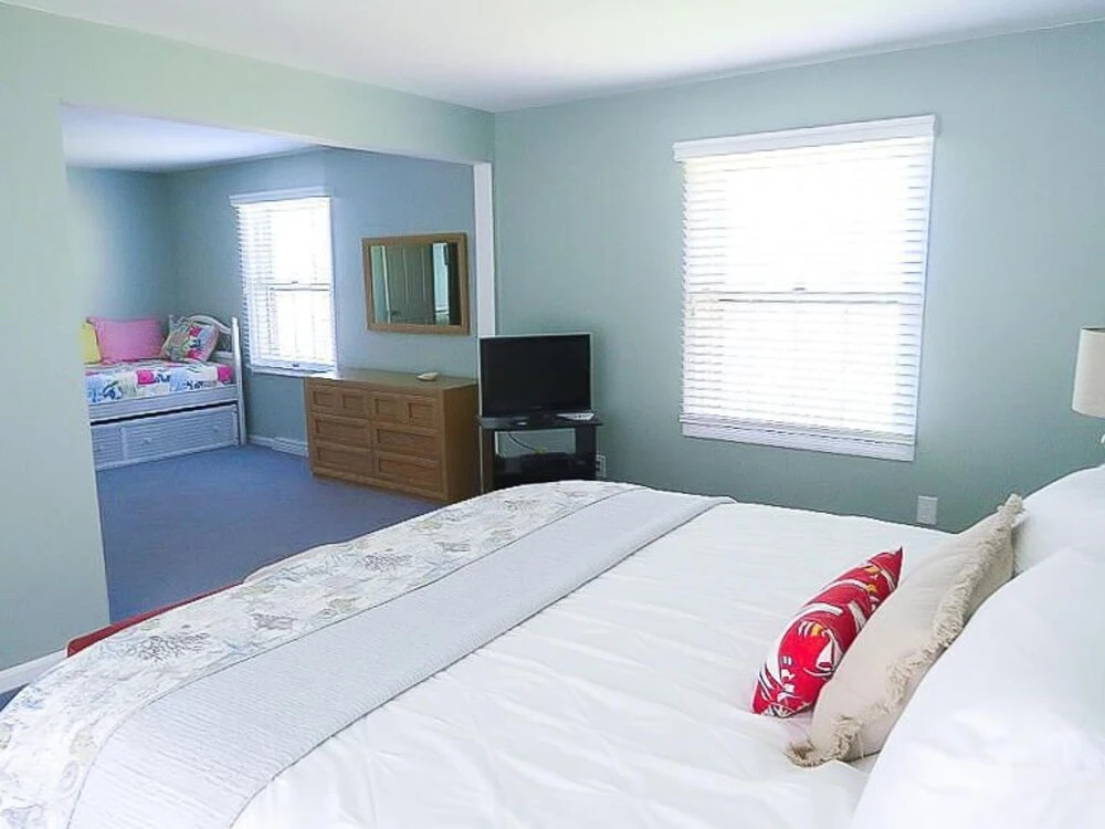 16 Riverview Drive - Three Bedroom Home