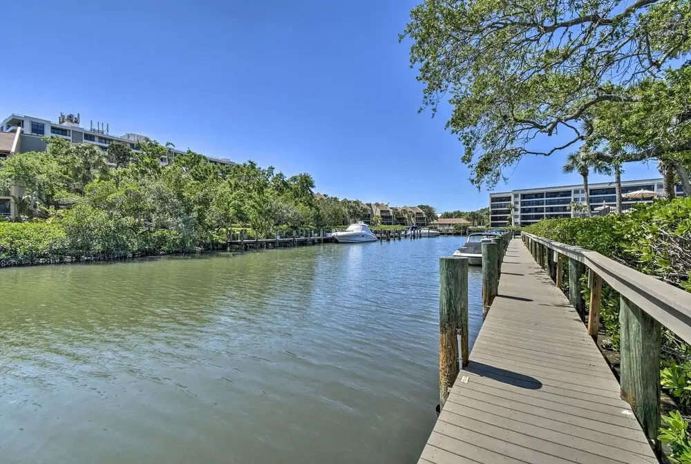 Siesta Key Condo: Resort Amenities, Walk to Beach!