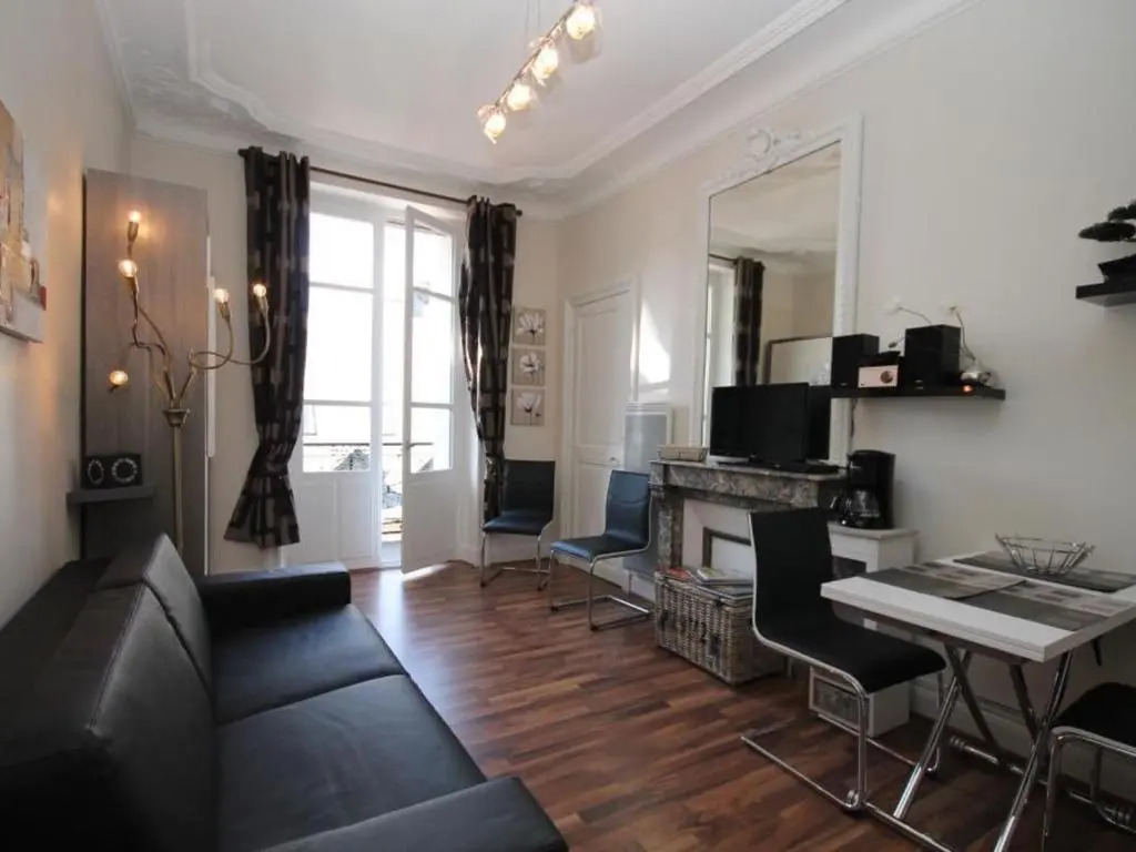 Appartement Mont-Dore, 1 pièce, 3 personnes - FR-1-608-171