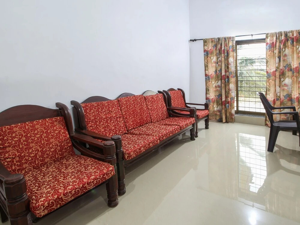 OYO 17341 Home Serene Stay Carmona Beach