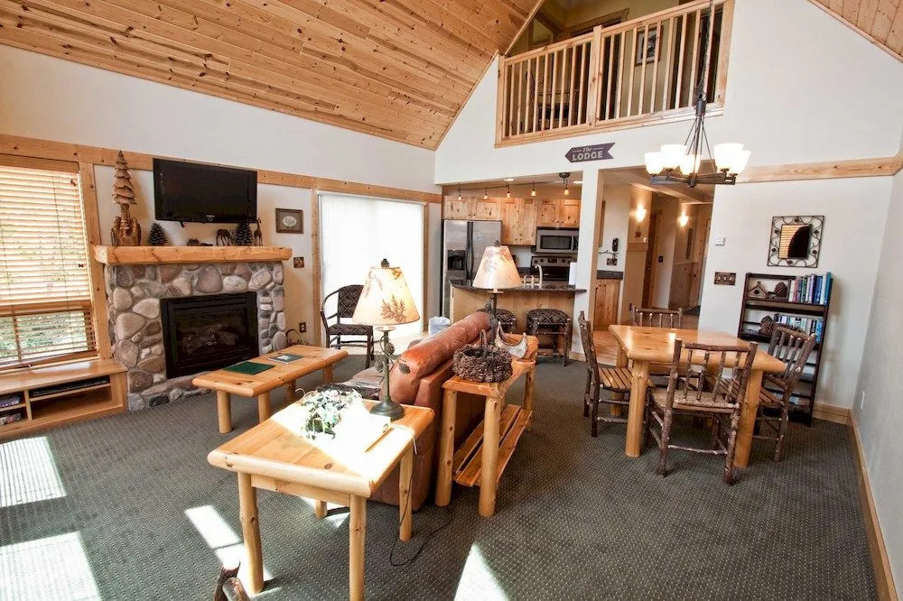 Cove Point Lodge