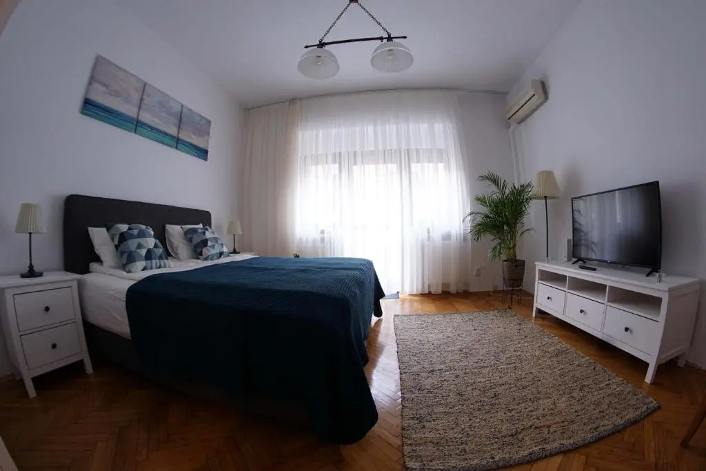 Downtown Studio - Cismigiu Park