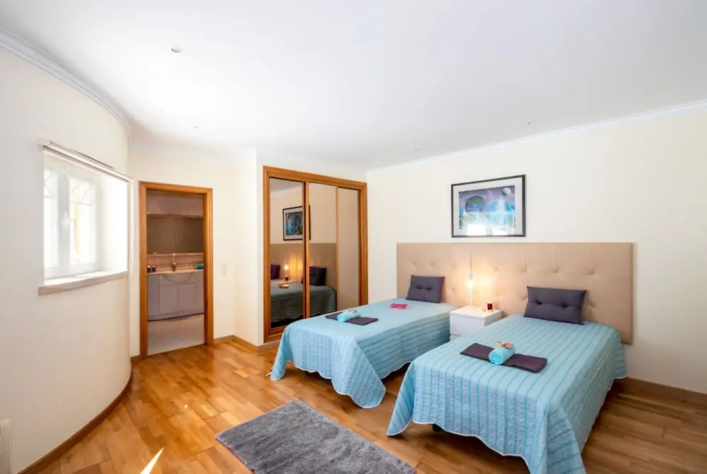 Villa Samoa - Moradia com piscina aquecível e BBQ em Albufeira
