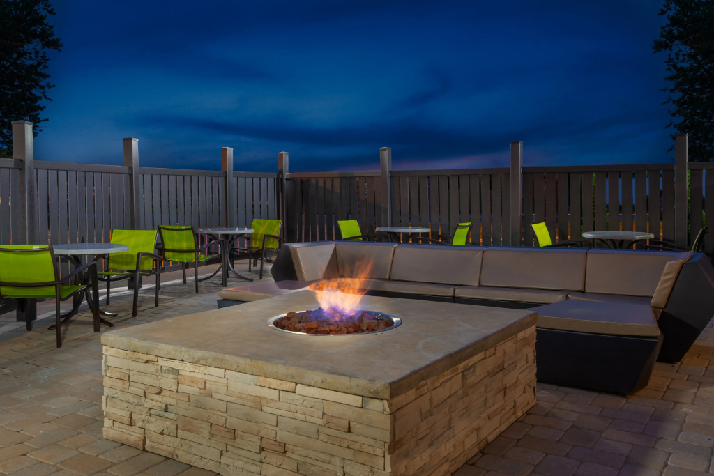 Holiday Inn Express & Suites - Columbus Airport East by IHG