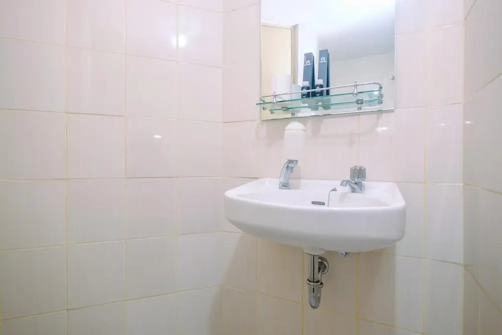 Relaxing and Stylish Studio at Amethyst Tower Apartment