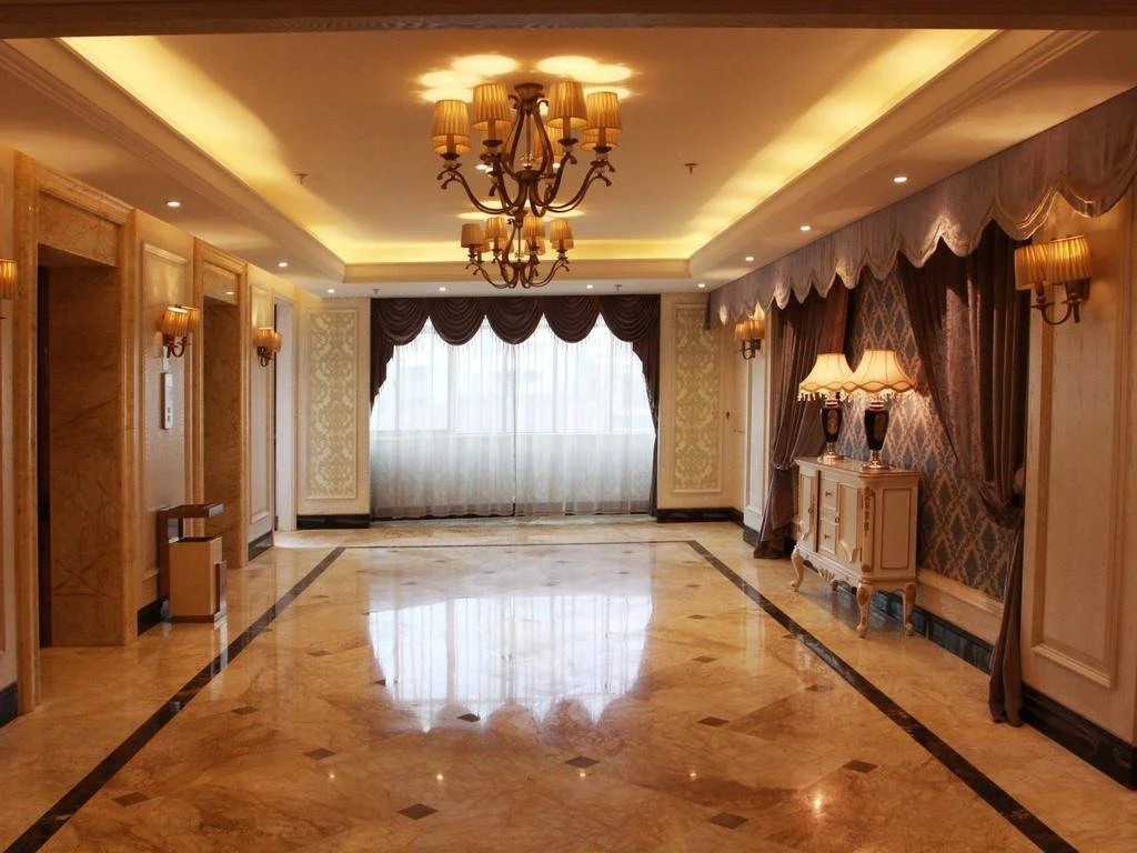 Four Seasons Fashion Hotel (Yongkang South Railway Station Xijinqiao Pedestrian Street)