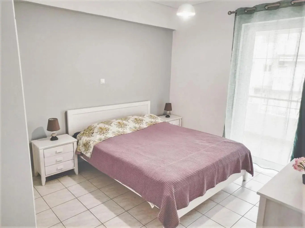 Summer Breeze Apartment in Kalamata