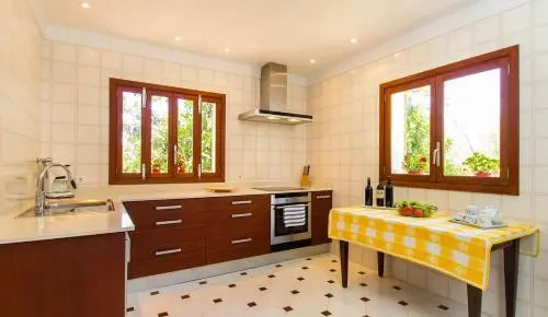 YupiHome Villa Es Garrover
