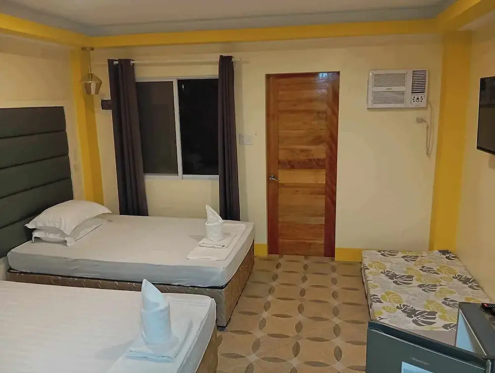 Jelly's Haven Resort
