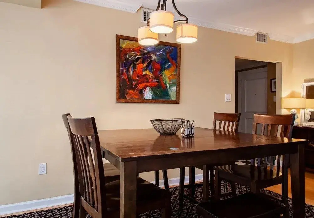 Gorgeous Rosslyn Penthouse w Views Free Parking Metro Subway