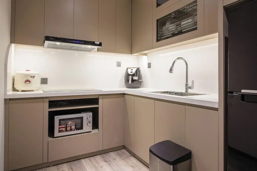 Otis Apartment