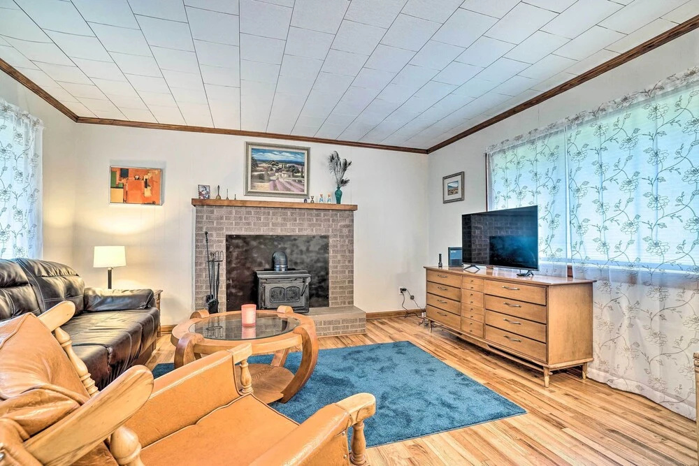 Pet Friendly Home w/ Hot Tub, Patio & Game Room!