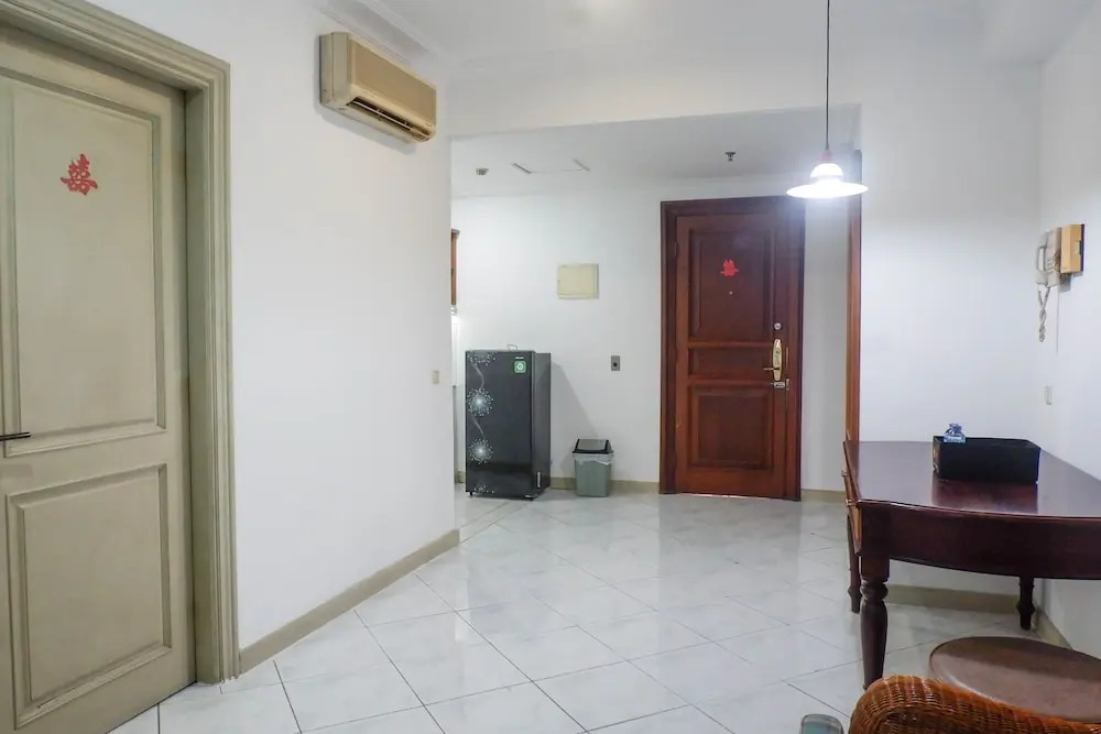 Spacious Classic 1BR Apartment at Taman Beverly