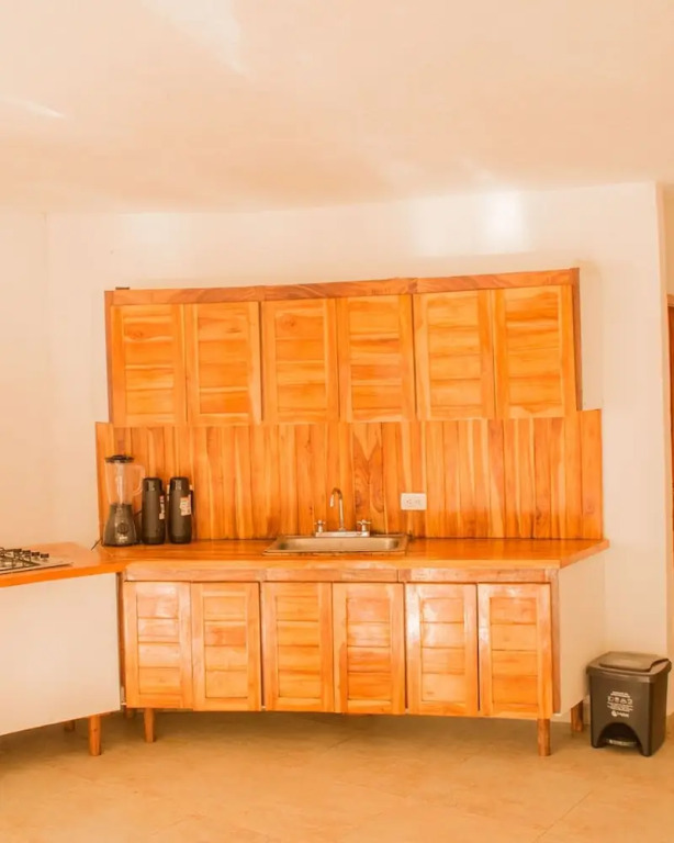 Room-hb9-b Bed In Mixed Capsule Room