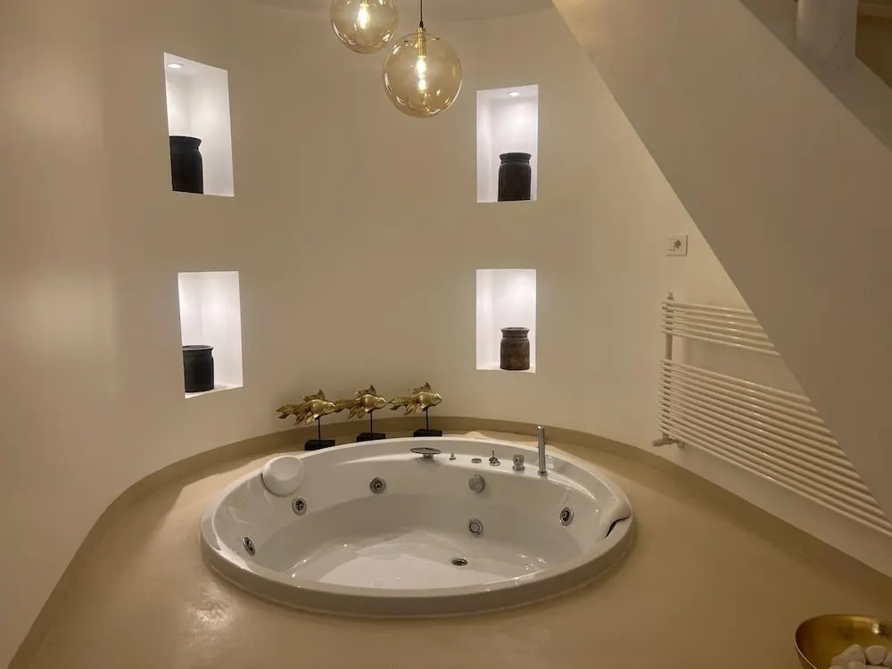 Piazza Navona Hydromassage Tub 8 people