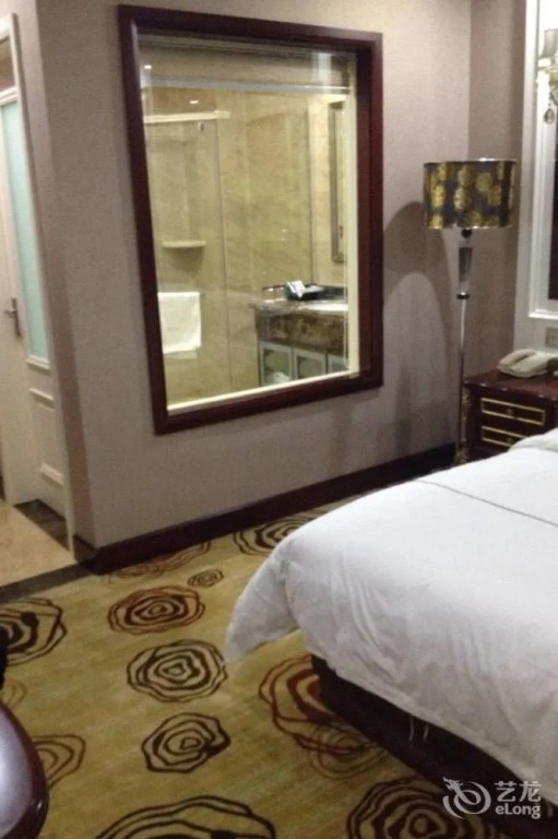 Shanghai Happy Hotel
