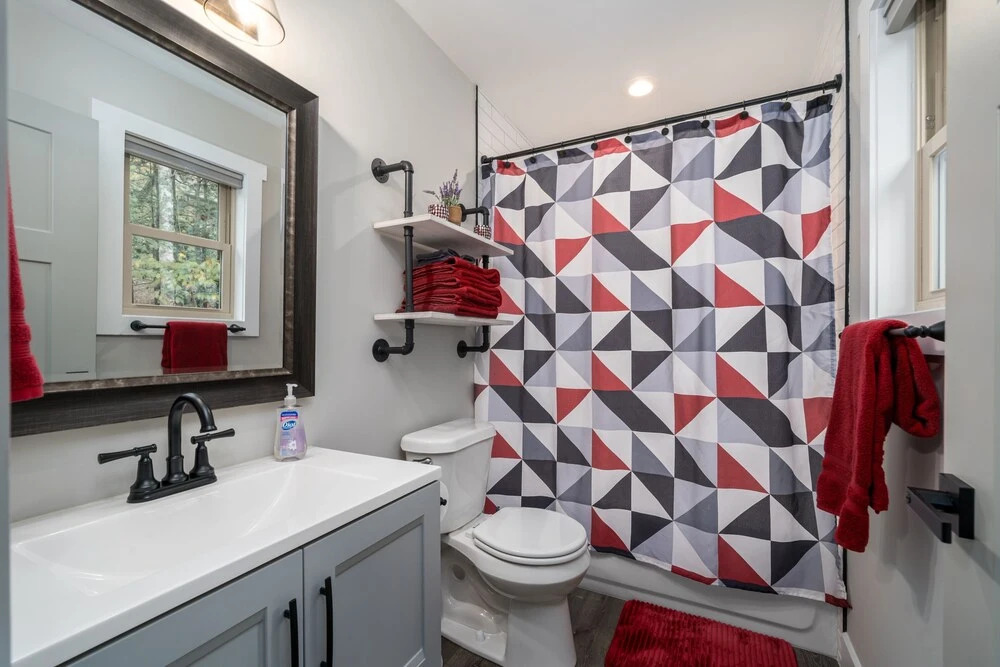 Whitetail Woods 3 Bedroom Home by RedAwning