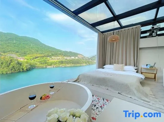 Man·qixi Jiangjing Vacation Apartment (Dongjiang Lake Scenic Area Yanjiang Xi Road)