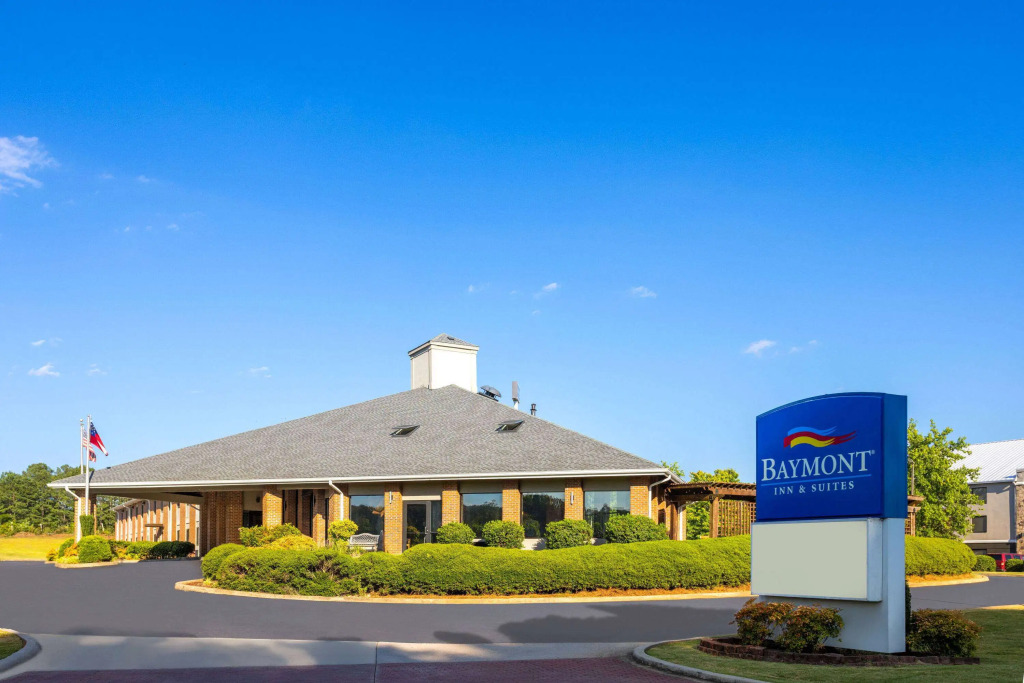 Baymont by Wyndham LaGrange