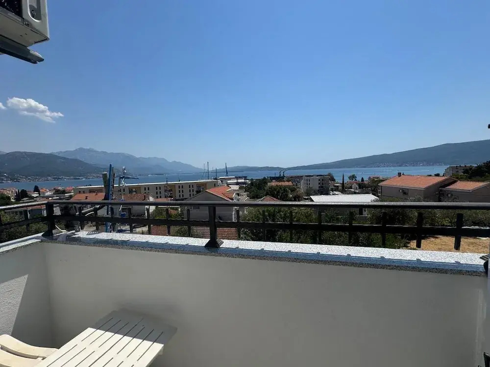 Apartments Janda Bijela