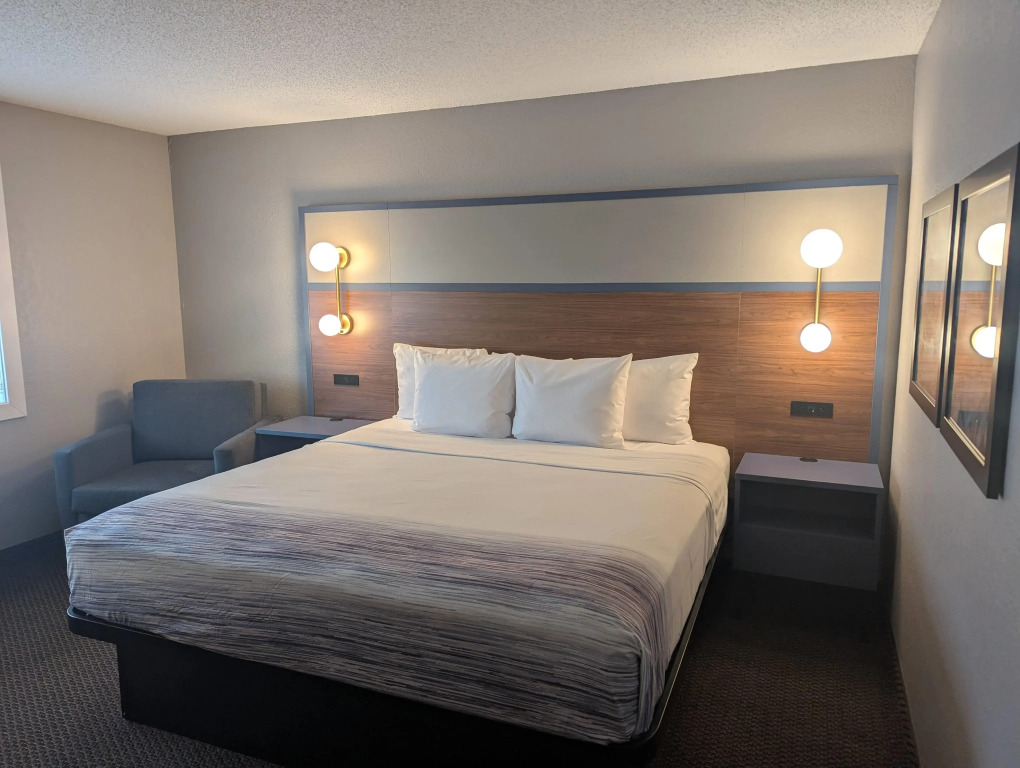 AmericInn by Wyndham St. Peter