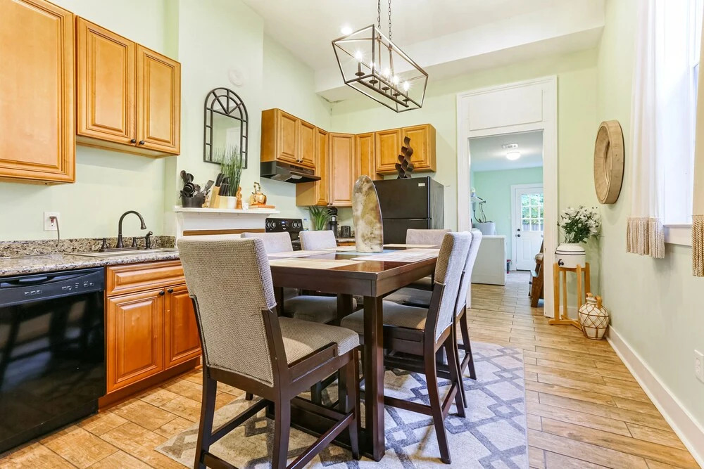 Charming Homes close to French Quarter