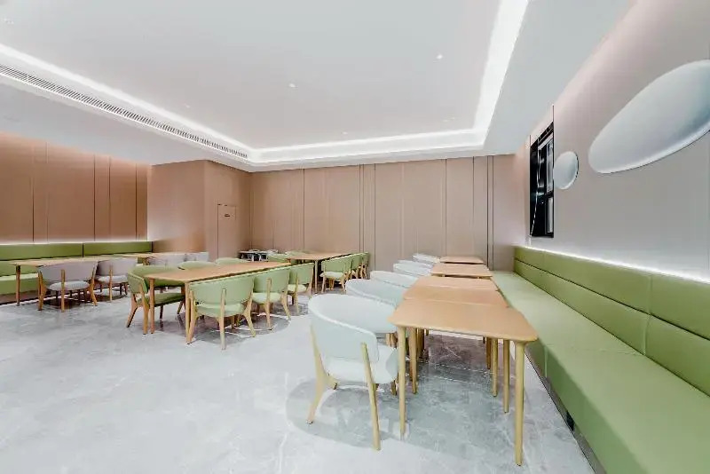 Ji Hotel Shanghai Tonghe Xincun Metro Station