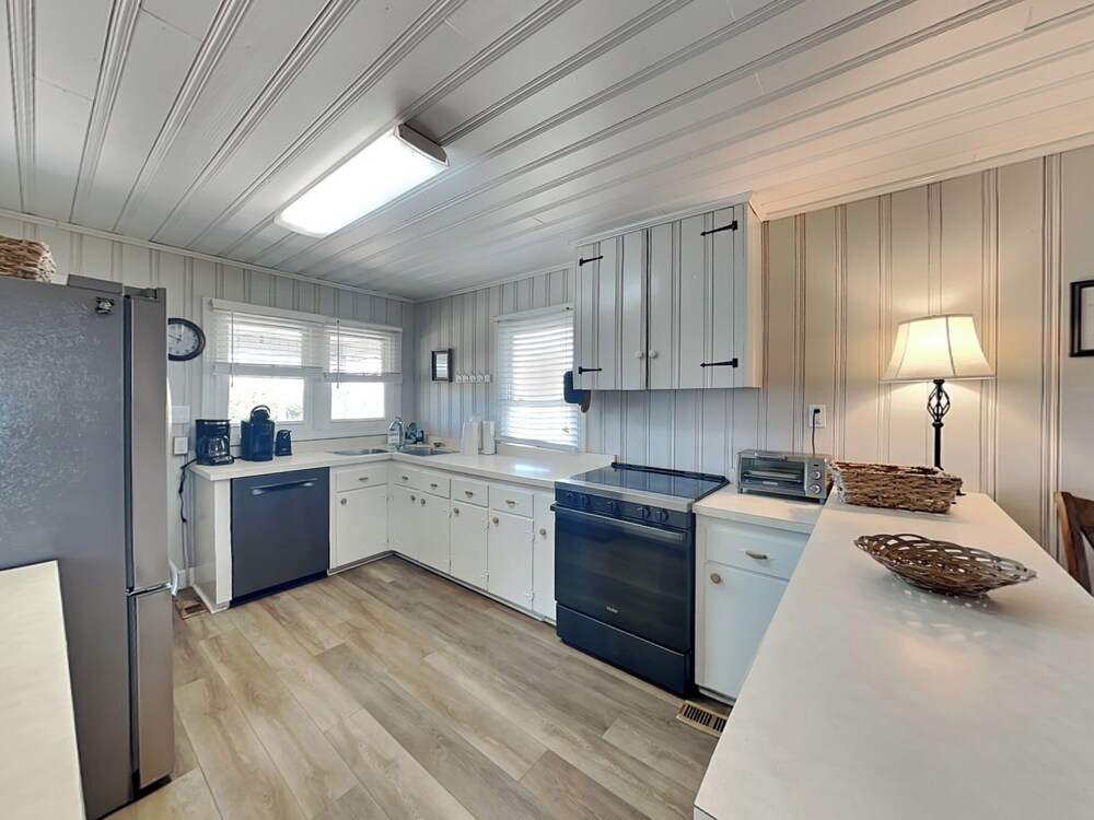 The Playhouse by Topsail Realty