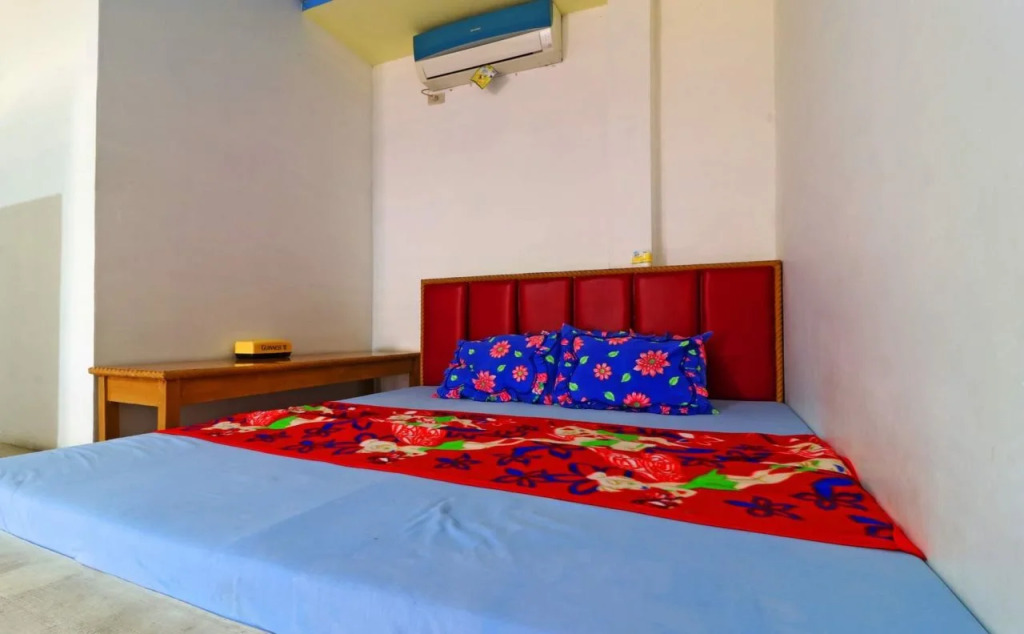 Hotel Rembulan & Karaoke
