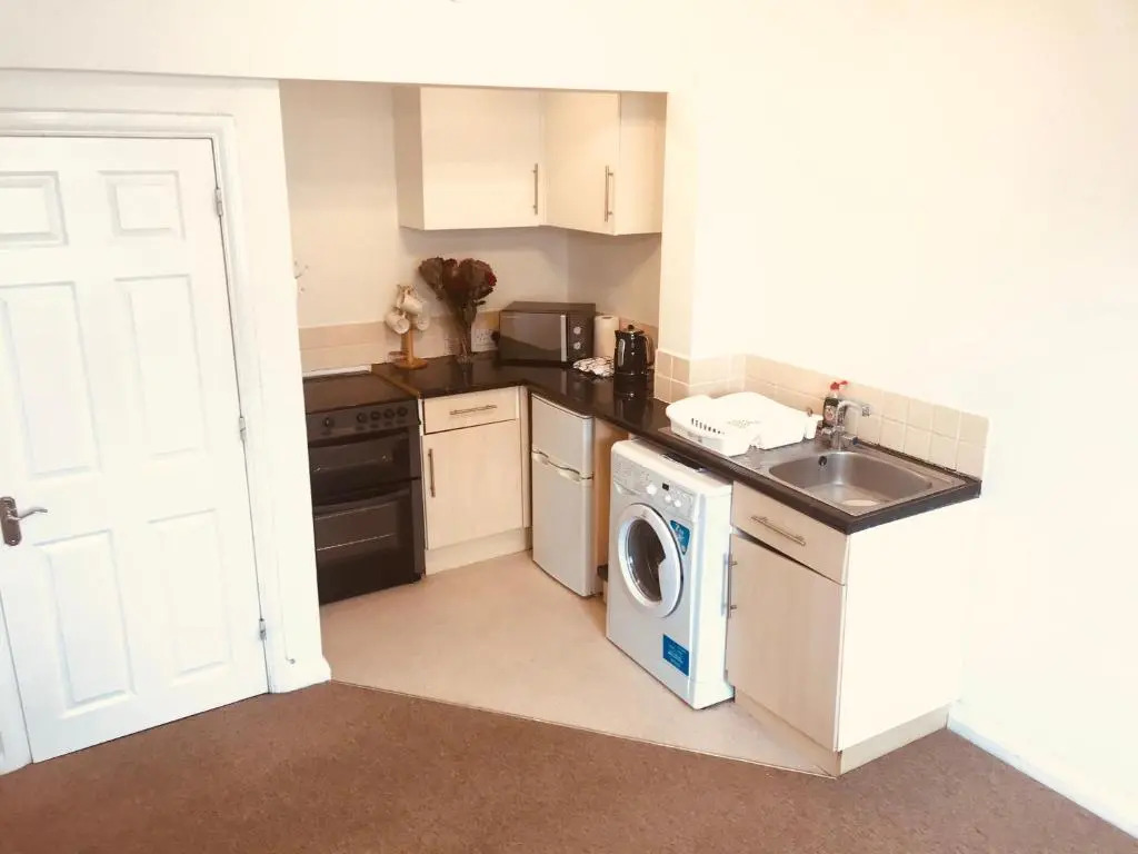 Aston Henry James George Street One bedroom near Reading Town Centre