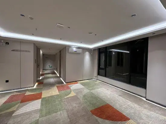 Bai Shi Da  (shanswi Er Road merchndise Street Branch)