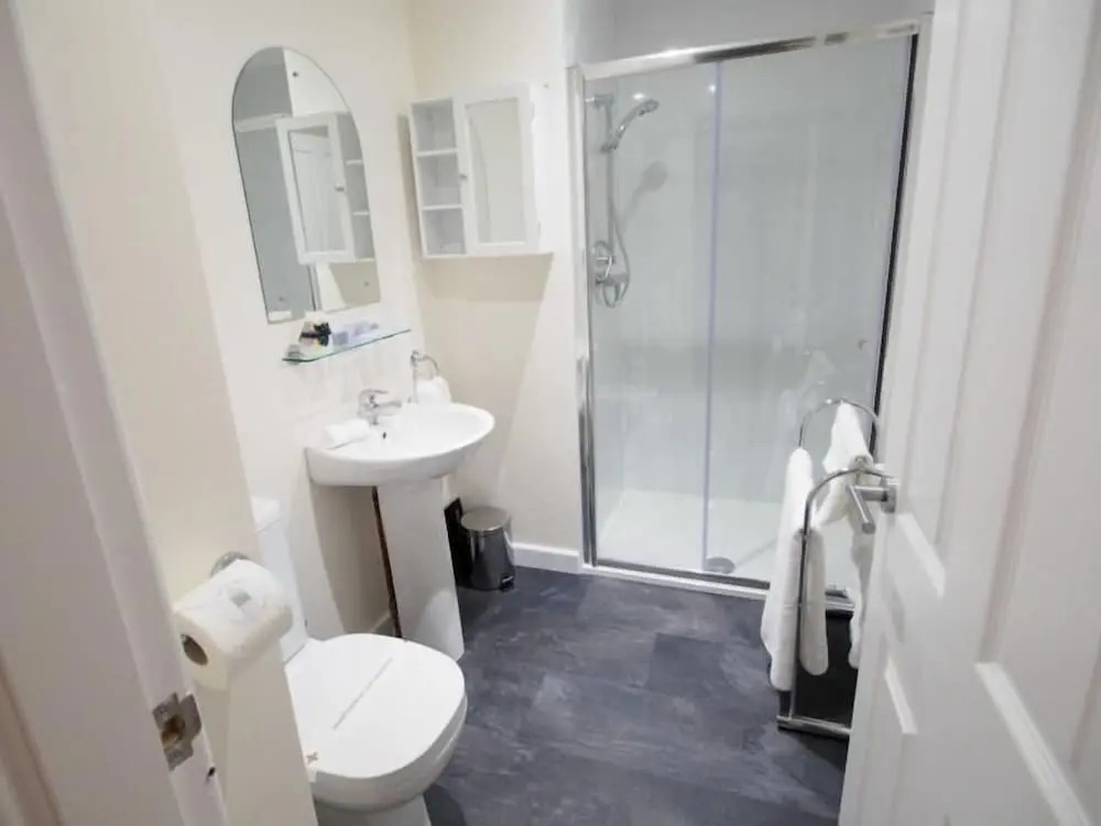 Wallfield Field Apartments