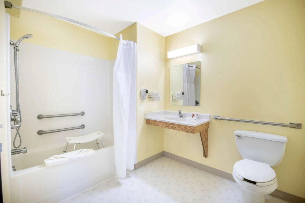 Four Seasons Inn