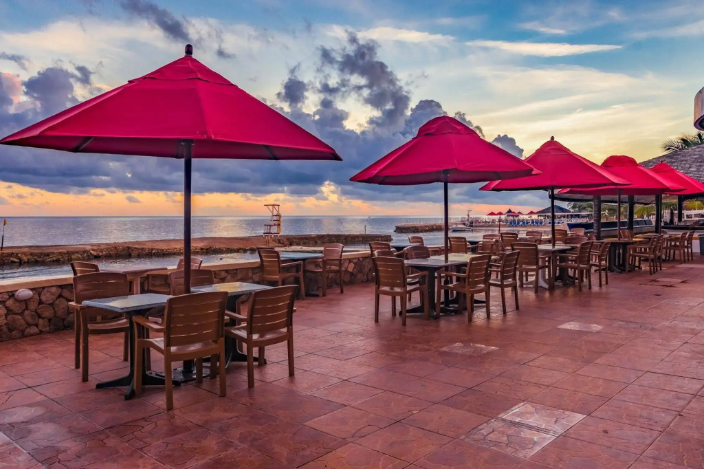Grand Muthu Runaway Bay