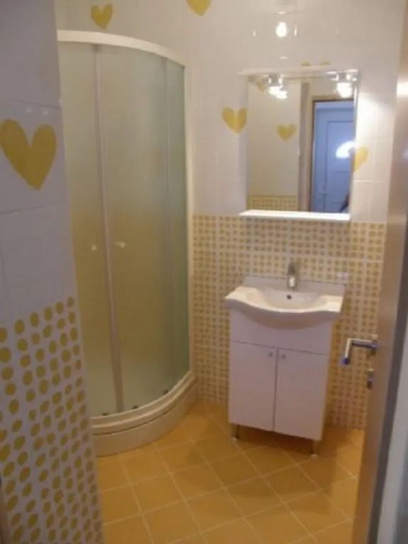 Ljubi - 20m From Beach - A3 Zeleni