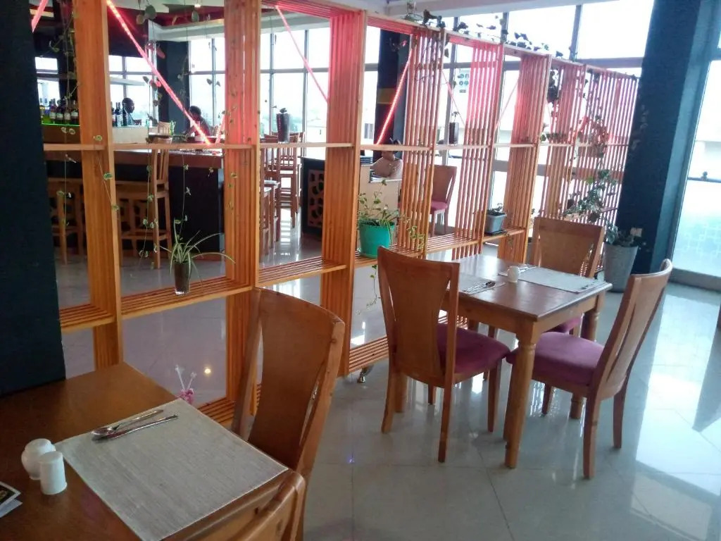Bruhway Hotel