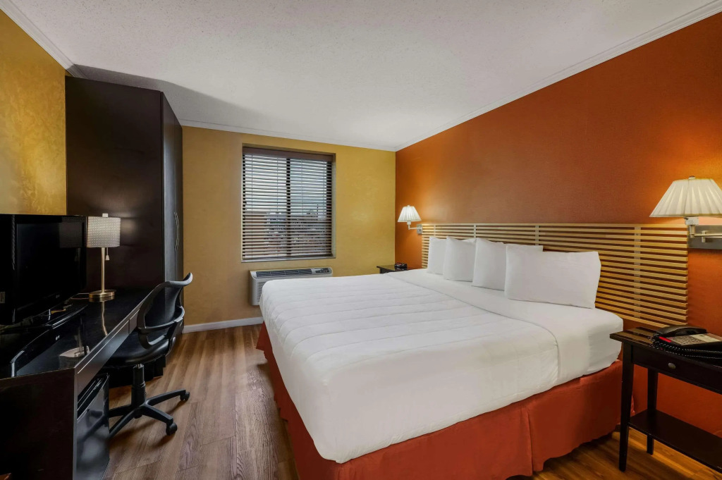 Quality Inn JFK Airport Rockaway Blvd